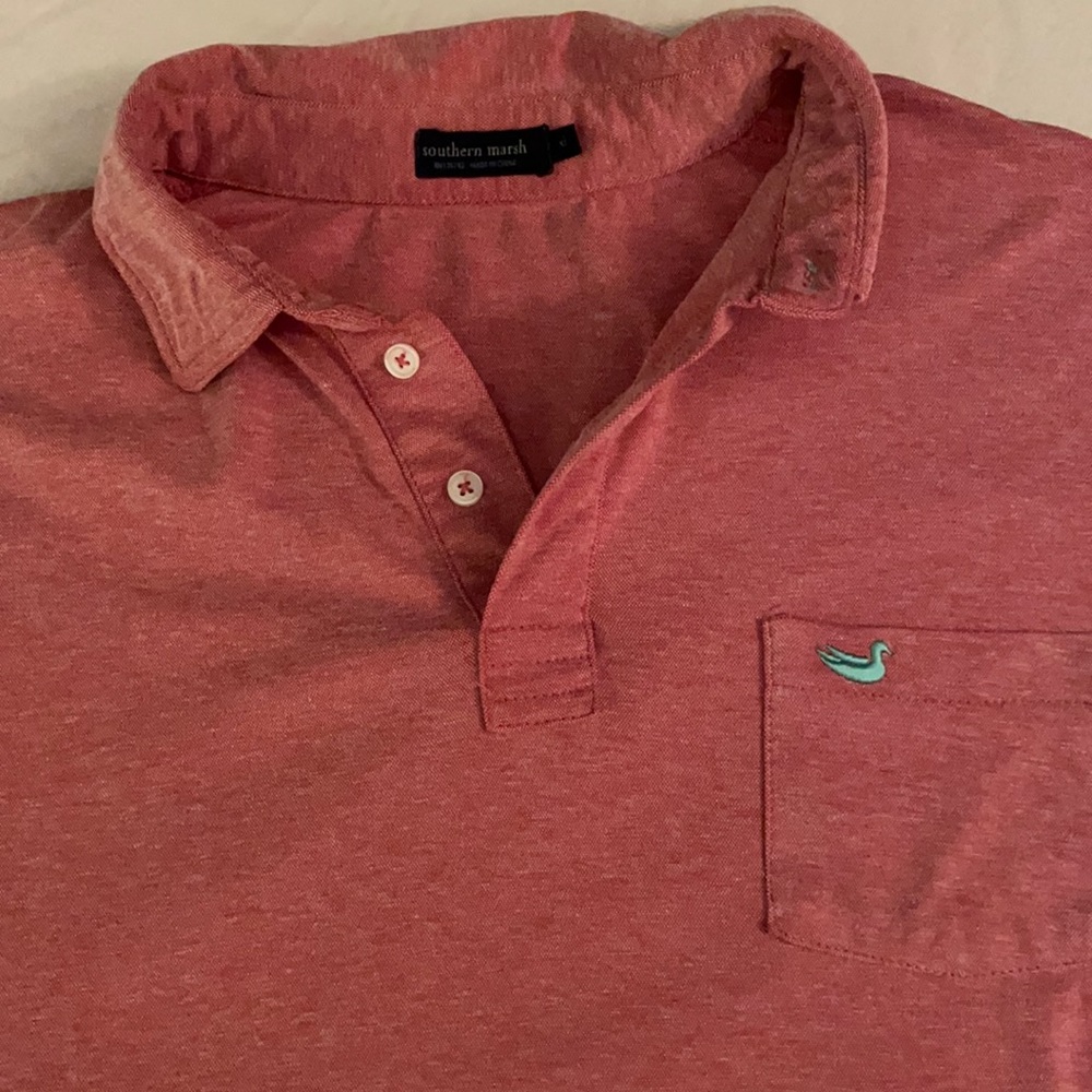 XL men’s 3 button shirt